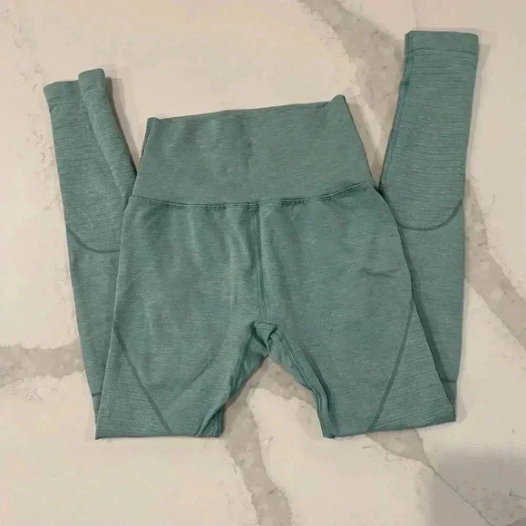 Alphalete Green Amplify Leggings Inseam 25” Womens Small Performance Workout Run - Picture 2 of 7